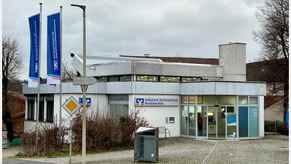 Bild: nza
Die Volksbank Raiffeisenbank Nordoberpfalz schließt Ende März ihre Filiale in Krummennaab. Ab 1. April wird es dort dann auch keinen Geldautomaten mehr geben.