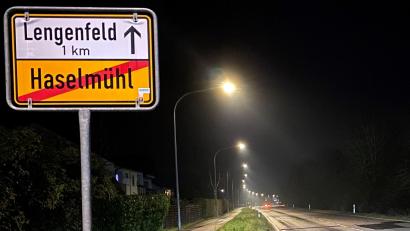 Bild: gsp
Wie hier an der Vilstalstraße sind jetzt alle Straßenlaternen in Kümmersbruck auf LED umgerüstet.