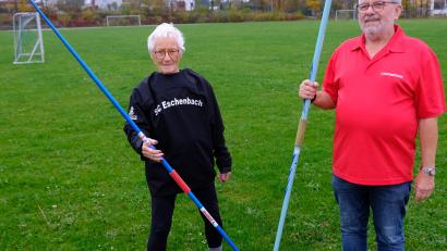 Bild: do
Zum "alten Eisen" will die 85-jährige Hannelore Ott noch lange nicht gehören. Gemeinsam mit ihrem Ehemann als Kampfrichterobmann organisiert und leitet sie auch in Zukunft bedeutende Sportevents.