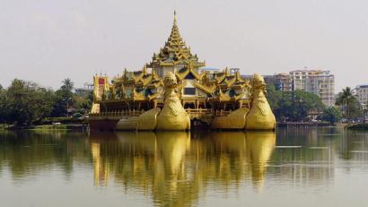 Bild:  Robert Günther/dpa
Einmal Myanmar? Selbst diejenigen, die sich im Alltag umweltbewusst verhalten, erlauben sich im Urlaub eine Ausnahme zugunsten eines besonderen Reiseziels.