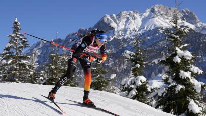 Bild: Matthias Schrader/dpa
Franziska Preuß in Hochfilzen auf dem Weg zum zweiten Weltcup-Sieg ihrer Karriere.