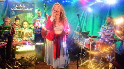 Bild: Kunz
"Lost in a Bar" spielen Weihnachtslieder – mit Reggae, Jazz und Gypsy.