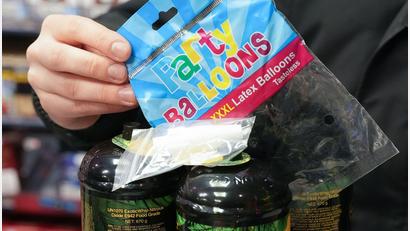 Bild: Marcus Brandt/dpa
Die Partydroge gefährdet nach Angaben von Experten die Gesundheit von Kindern und Jugendlichen. (Symbolbild)