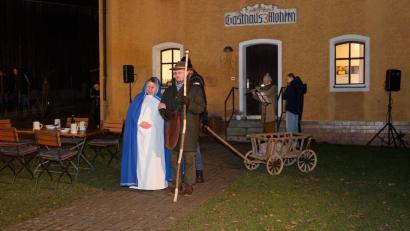 Bild: Christian Widmann
Bei der Oberpfälzer Herbergssuche in Poppenricht wird aus dem Pfarrheim das Gasthaus "Drei Mohren".