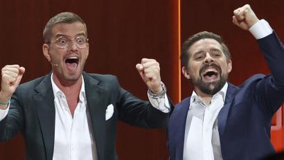 Archivbild: Daniel Karmann/dpa
ProSieben zeigt im Frühjahr eine neue Quizshow mit den Entertainern Joko und Klaas.