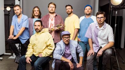 Bild: David Königsmann/exb
La Brass Banda feiert bei der Feuerwehr in Griesbach bei Mähring eine Polka-Party.