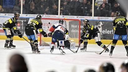 Bild: Hubert Ziegler
Der ERSC Amberg verliert das erste Spiel des Jahres gegen die Devils Ulm/Neu-Ulm am Freitagabend mit 0:4.