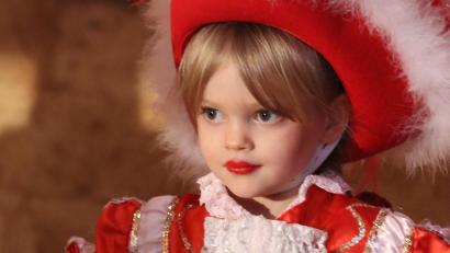 Bild: mfh
Mit ihrem selbstbewussten Auftreten eroberte Paulina Walter von der Bambini-Garde sofort die Herzen aller Gäste des Lilienballs.