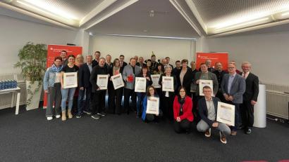 Bild: M.Licha, Sparkasse Schwandorf/exb
16 Projekte fördert die Sparkassenstiftung im Landkreis Schwandorf mit insgesamt 12.000 Euro.