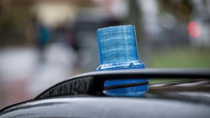 Bild: Daniel Vogl/dpa
Ein Bewohner des Hauses rief die Polizei. (Symbolbild)