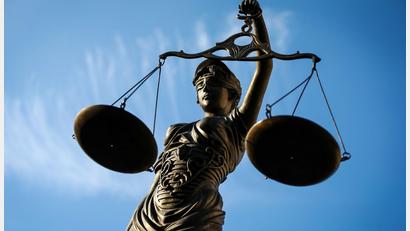 Bild: David-Wolfgang Ebener/dpa
Beim Amtsgericht München wird der Fall wegen gegenseitiger Lärmbelästigungen verhandelt. (Symbolfoto)