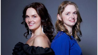 Bild: Hoerl/Klonz/exb
Die Sängerin Teresa Hoerl (links) und die Pianistin Christiane Klonz präsentieren ihr Konzertprogramm „Cinéma“.