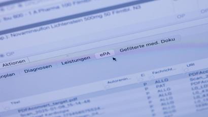 Bild: Rolf Vennenbernd/dpa-Pool/dpa
In der E-Akte sollen wichtige Daten gebündelt parat sein.
