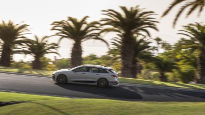 Bild: Audi AG
Stauraum on tour: Bis zu 1.422 Liter kann die Avant-Variante an Bord nehmen.