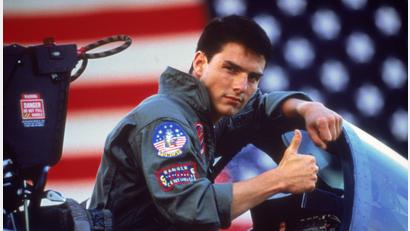 Bild: Paramount
Ein junger Tom Cruise am Steuer von Mavericks Flugzeug.