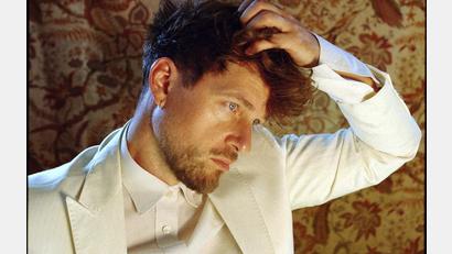 Bild: Christian Friedländer/exb
Lasse Matthiessen spielt bei "Klein & Kunst" in der "Sünde" in Weiden.