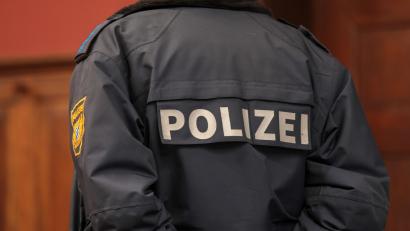Archivbild: Wolfgang Steinbacher
Vor dem Landgericht Amberg muss sich ein 36-Jähriger wegen des Vorwurfs der sexuellen Nötigung und des Hausfriedenbruchs verantworten.