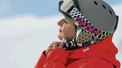 Symbolbild:  Benjamin Nolte/dpa
Lieber nicht ohne: Skihelme verringern das Risiko von Kopfverletzungen beim Skifahren erheblich.