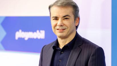 Bild: Daniel Karmann/dpa
Im neuen Geschäftsjahr könnte es für Playmobil laut dem Vorstand Bahri Kurter wieder bergauf gehen.