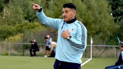 Bild: Thomas Schrems
Mohamed Tamo wird zur kommenden Spielzeit 2025/26 neuer Trainer beim Fußball-Landesligisten SV Mitterteich.