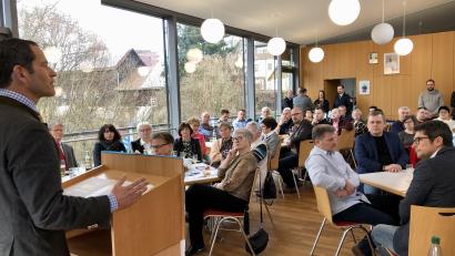 Bild: Renate Reinl
Zum CSU Neujahrsempfang fanden sich rund 50 Teilnehmer in Störnstein ein.