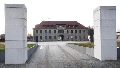 Bild: Gabi Schönberger
Stefan Krapf macht sich Sorgen um die Zukunft des Steinbruchs bei der KZ-Gedenkstätte in Flossenbürg.