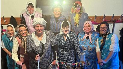 Bild: do
Stets für Lachsalven gut: Die Auftritte einer couragierten Frauenbund-Gruppe.