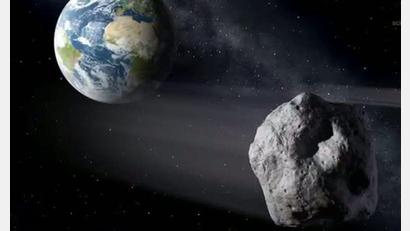 Symbolbild: -/ESA/P.Carril/dpa
Der Asteroid 2024 YR4 könnte der Erde im Jahr 2032 gefährlich nahekommen.