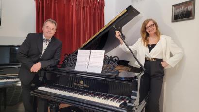 Bild: Bultmann &amp; Hubert/exb
Das Duo "La Ed", bestehend aus Eduard Hubert und Larissa Bultmann.
