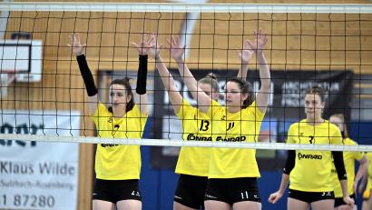Bild: Hubert Ziegler
Die Volleyballdamen des SV Hahnbach (Szene aus dem Spiel gegen Dresden) waren beim Spiel in Leipzig chancenlos.