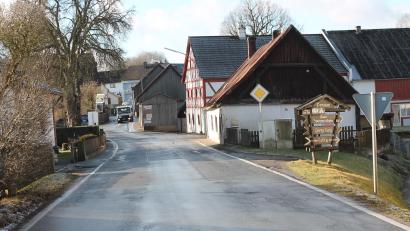Bild: pi
Die Sanierung der Ortsdurchfahrt Pfrentsch soll in den Osterferien beginnen.