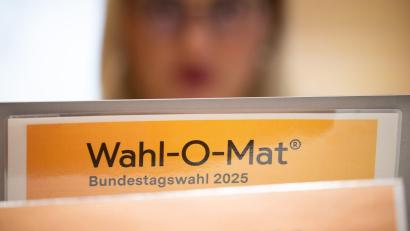 Bild: Sebastian Christoph Gollnow/dpa
Der Wahl-O-Mat soll besonders auch junge Menschen ansprechen.