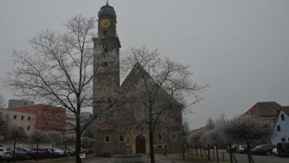 Bild: dob
Alles neu macht der Frühling: Nach den Osterfeiertagen beginnen in der katholischen Stadtpfarrkirche die Renovierungsarbeiten, die viel Zeit in Anspruch nehmen werden.
