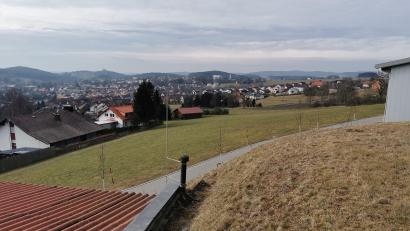 Bild: Portner
Der Haushalt 2025 der Stadt Oberviechtach weist rund zehn Millionen Euro für Baumaßnahmen aus. Trotz Investitionen, wie für das neue Wasserwerk am Galgenberg (Bild), werden aufgrund hoher Fördersummen seit 2022 die Schulden abgebaut.