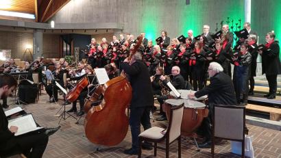 Bild: fpoz
Ein Musikgenuss höchster Güte war das Konzert in St. Sebastian. Alle Mitwirkenden meisterten die Herausforderungen bravourös.