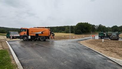 Archivbild: ge
In der Gemeinde Birgland wurden die Straßenschäden durch den Starkregen im Juni 2024 zeitnah beseitigt - doch der erhoffte Zuschuss vom Amt für ländliche Entwicklung blieb aus.