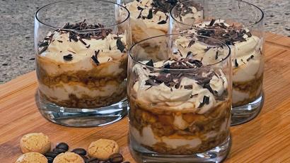Bild: za
Schnell zusammengerührt und gleich portioniert ist das Tiramisu im Glas doppelt praktisch.
