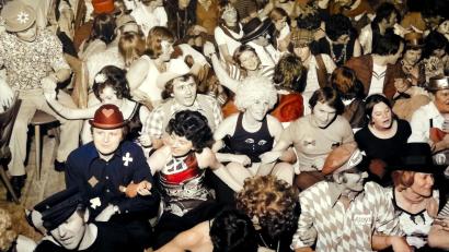 Bild: Rudi Bonkoß/Stadtarchiv Weiden
Der Buchdruckerball war jedes Jahr ein Höhepunkt im Fasching. Auch1975 wurde am Faschingssamstag ausgelassen gefeiert.