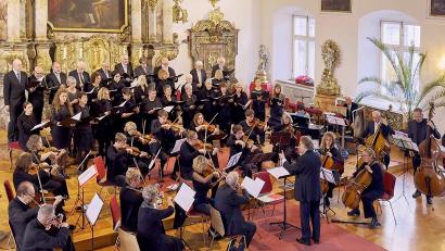 Archivbild: Peter Ringeisen
Die Amberger Chorgemeinschaft bei ihrem Benefizkonzert im Kongregationssaal im vergangenen Oktober mit dem Streichorchester der OTH Amberg-Weiden.