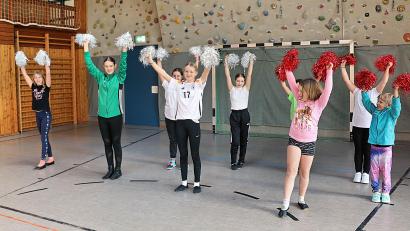 Bild: bsc
Viele Trainingseinheiten zur Vorbereitung auf ihre Faschingsauftritte haben die „Jumping Girls“ des TSV Friedenfels mittlerweile hinter sich.