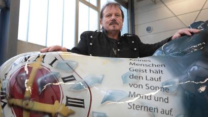 Bild: Wolfgang Steinbacher
Rüdiger Fiebers letzte Arbeit in Amberg: Das Design der Löwen vor dem Rathaus wurde neu gemacht.