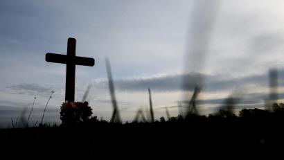 Symbolbild: Julian Stratenschulte
Agnes Kiesl wurde am Lennesriether Friedhof beigesetzt.