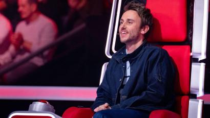 Bild: Claudius Pflug/Joyn/dpa
Clueso feiert bei "The Voice Kids" eine besondere TV-Premiere. (Handout)
