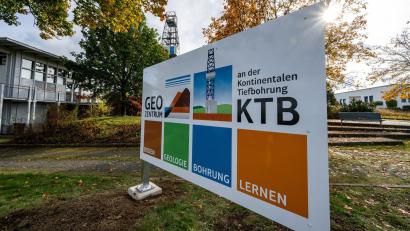 Archivbild: Armin Weigel/dpa
Die Stiftung des Geo-Zentrums an der KTB in Windischeschenbach erhält 80.000 Euro aus der Fraktionsinitiative der Landtags-CSU.