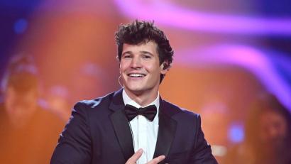 Bild: Hendrik Schmidt/dpa
Wincent Weiss will sein privates Umfeld vor übergriffigen oder fiesen Kommentaren online schützen. (Archivbild)