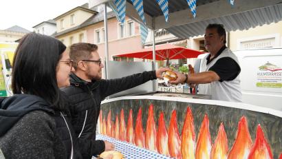 Archivbild: kaz
Die Stadt Kemnath lädt heuer erstmals am Donnerstag, 6. März, wieder zum Wochenmarkt ein.