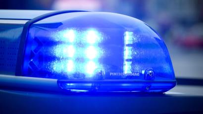Symbolbild: Patrick Pleul/dpa
Die Polizei ermittelt gegen einen 29-Jährigen, der gerade erst wieder auf freiem Fuß ist.