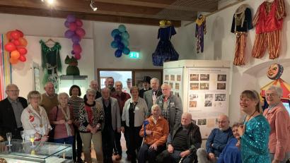 Bild: Alexander Trautner/exb
Eine schöne Idee der Stadt Nabburg: Die Prinzenpaare früherer Zeiten sind zur Faschingsausstellung 
in das Stadtmuseum eingeladen.