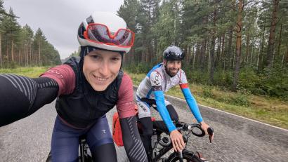 Bild: Malte und Julia Bruns
Julia und Malte Bruns unterwegs: Mehr als 70 Tage dauerte die Hochzeitsreise des Paares, die sie zum Nordkap und über das Baltikum, Polen, die Slowakei und Österreich wieder zurück führte.