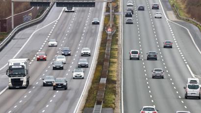 Symbolbild: Thomas Banneyer
Mittelspurschleicher auf der Autobahn kennt jeder.